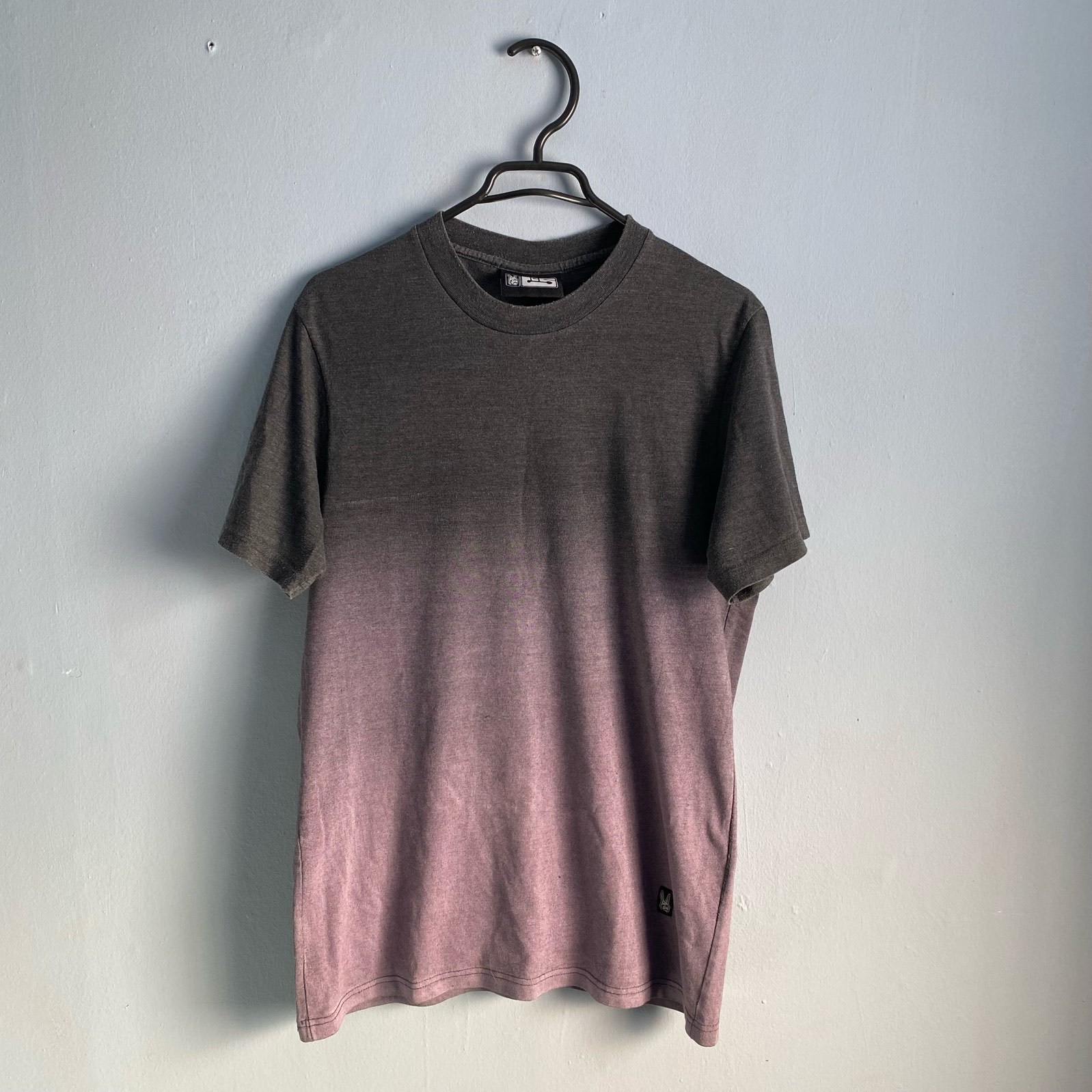 Polera Las Cosas Simples Degrade Gris Y Violeta