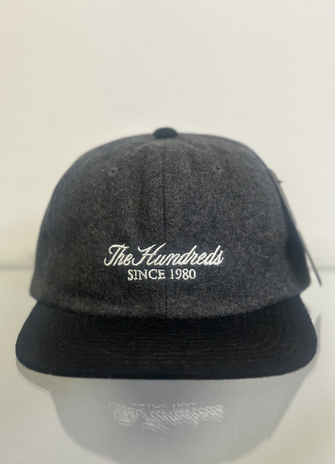 Gorro The Hundreds " Rich Strapback" Gris/Negro